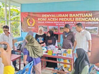 Tak Hanya Urus Olahraga, KONI Langsa Gelar Pengobatan Gratis dan Salurkan Bantuan KONI Aceh Pascabencana
