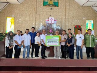 Maknai Kasih Paskah, Holding Perkebunan Nusantara melalui PTPN IV PalmCo Salurkan Rp1,49 Miliar untuk Gereja dan Panti Asuhan