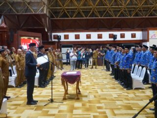 Sekda Aceh Lantik Pejabat Administrator dan Pengawas, Tekankan Percepatan Kinerja Pemerintah