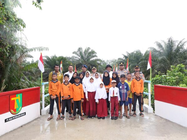 Jembatan Merah Putih Presisi di Kampar, Membuka Jalur Anak Desa Menggapai Cita-cita