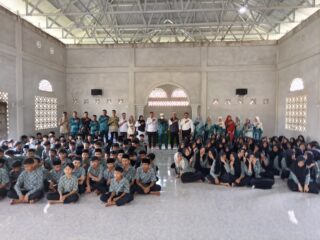 Sat Resnarkoba Polres Kampar Gandeng BNK Kampar – Sosialisasi Pencegahan Narkoba Di MTS N Desa Sawah