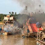 Polsek Cerenti Tertibkan Lima Rakit PETI di Sungai Kuantan, Desa Pulau Jambu