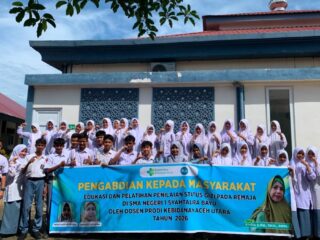 Dosen Prodi Kebidanan Aceh Utara Edukasi Status Gizi Remaja di SMAN 1 Syamtalira Bayu