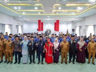 Bupati Al-Farlaky Lantik 45 Kepala Sekolah