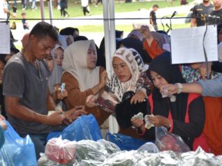 Semarak HUT RI dan CFD, Gerakan Pangan Murah DPPKP Langsa Diserbu Warga 