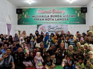 Sambut Harlah Kejaksaan ke-81, Kejari Langsa Berbagi Kebahagiaan Bersama Anak LKSA YPPAN