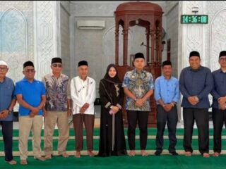 Baitul Mal Bersama Wali Kota Langsa Hadiri Maulid di Gampong Paya Bujok Teungoh