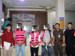 Kejari Langsa Tahan Tiga Tersangka Dugaan Korupsi Jembatan Mangrove, Satu Tersangka Mangkir