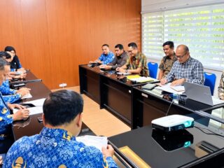 PT CMN Bahas PP 2026-2028 Bersama Disnakermobduk Aceh