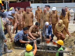 Wali Kota Langsa Letakkan Batu Pertama Masjid Asy-Syakirin